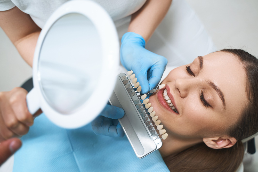 Porcelain veneers and cosmetic dentistry consultation at Flex Dental in Tampa
